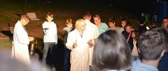 Chemische Luftballonlotterie und reichlich Knalleffekte bei Experimentalvorlesung auf der Mülheimer Freilichtbühne:
Show des Max-Planck-Instituts sorgte für erneuten Besucherrekord