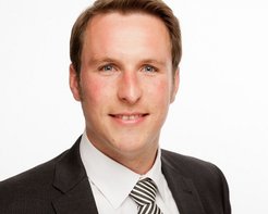 Die Erforschung der Eigenschaften komplexer Moleküle: Michael Römelt ist neuer Gruppenleiter am Institut