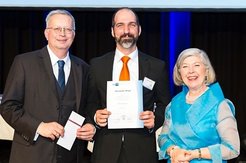 Two apprentices of the Max-Planck-Institut für Kohlenforschung were awarded by the chambers of industry and commerce (IHK) Essen