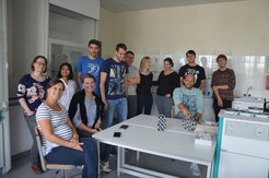 Team with teachers at an experimental day at the Karl-Ziegler-Gymnasium.
