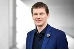 Tobias Ritter is director at the Max-Planck-Institut für Kohlenforschung.