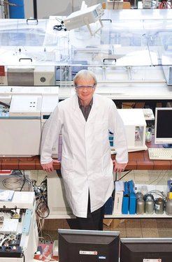 Ferdi Schüth ist Direktor am Max-Planck-Institut für Kohlenforschung und einer der Sprecher des Max-Planck-Cardiff Centres Funcat.